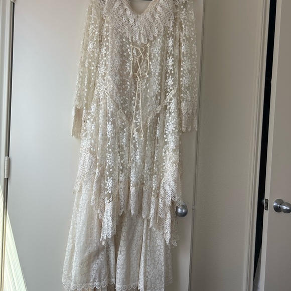 Vintage Cream Lace Maxi Gown with Button Front - Picture 2 of 4